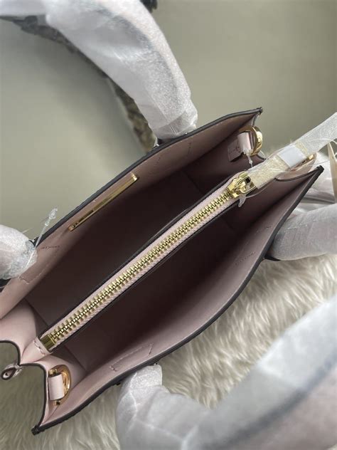 md messenger michael kors|MICHAEL KORS MERCER MEDIUM MESSENGER .